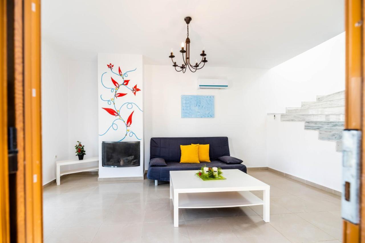 Ciel Blue Villas คิโอตาริ ภายนอก รูปภาพ